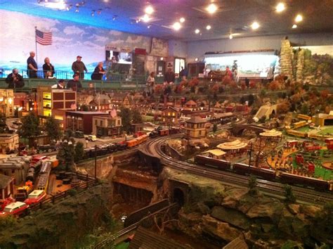 Roadside america - Complete list of weird and fun sights, landmarks, museums, and statues discovered by our team and other roadtrippers along the highways and byways of Pennsylvania. 